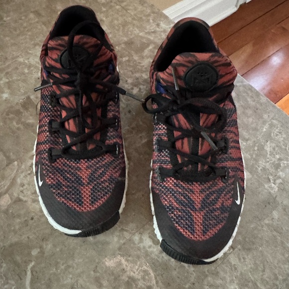 Nike Women's Metcon Athletic Shoes - Picture 2 of 5